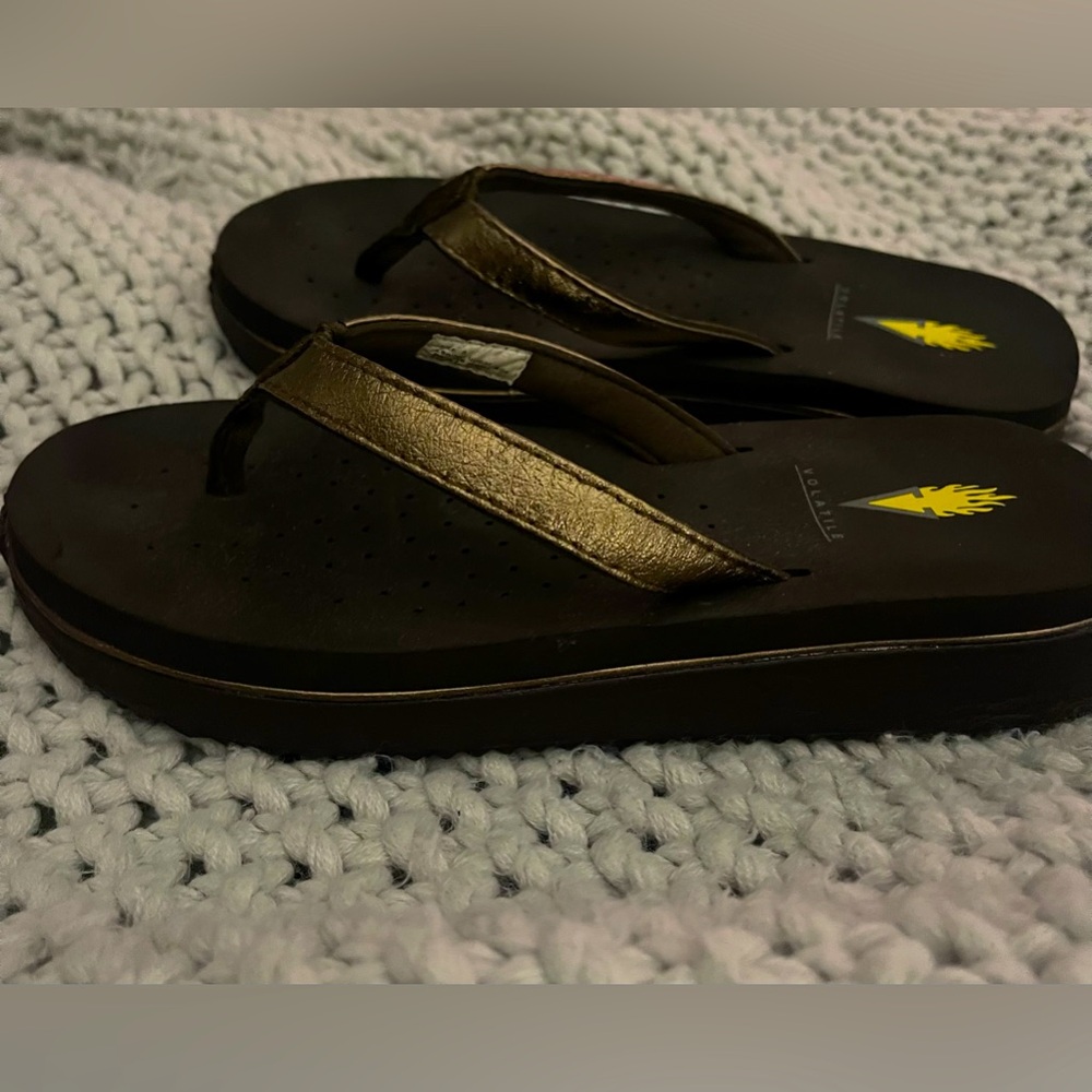 Bronze Volatile Flip flops